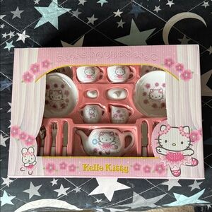 NIB Sanrio Hello Kitty Pink Porcelain Tea Set